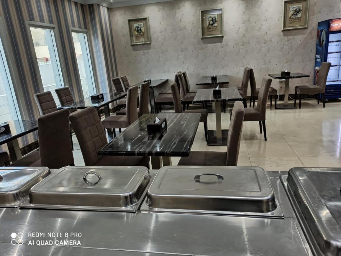 Better Living Apartment Dubai Eksteriør billede
